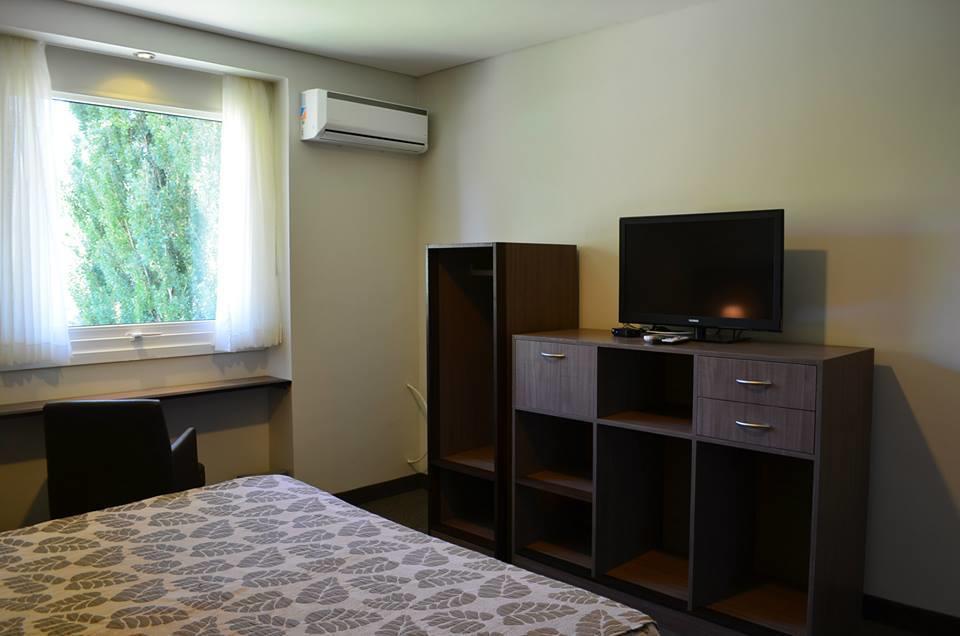 Terra Malal Otel Chos Malal Oda fotoğraf